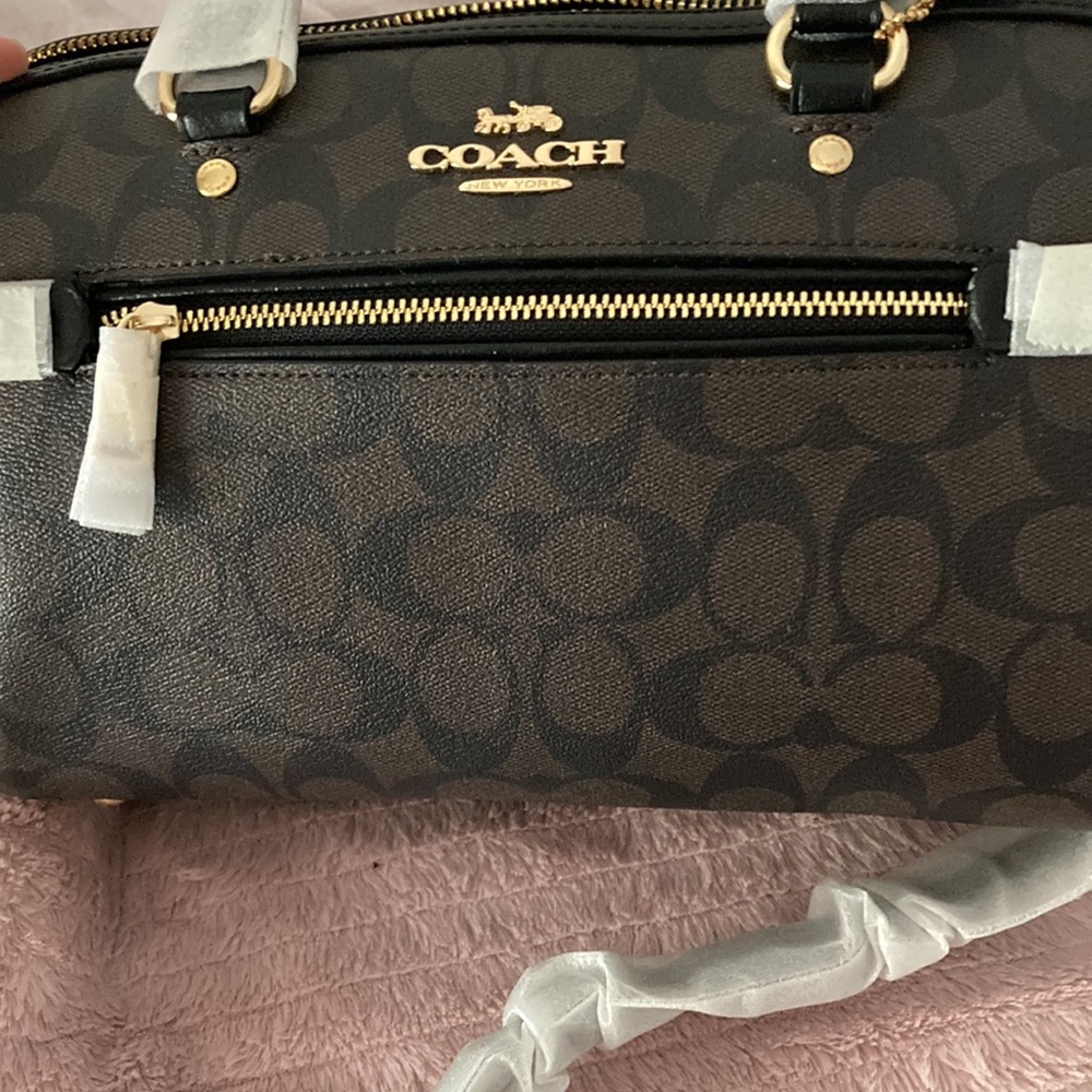 Brand new Coach Crossbody/Shoulder/Handbag in Classic Coach Black/Brown Color - Picture 8 of 13